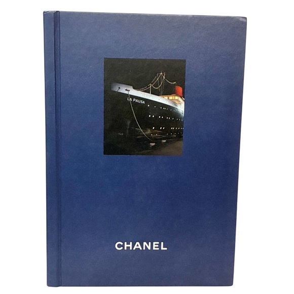 CHANEL Other - CHANEL 2018/19 Cruise Collection Booklet Artbook Fashion PENELOPE CRUZ‎